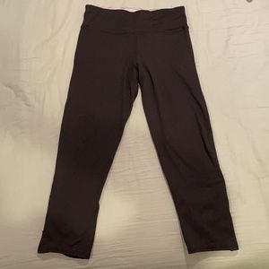 Splendid Black Leggings Twist Cut Outs Active Capri Cropped Midrise Athleisure